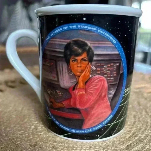 Star Trek Mug Cup Susie Morton Collection Vintage Uhura Communications Officer - Picture 1 of 3